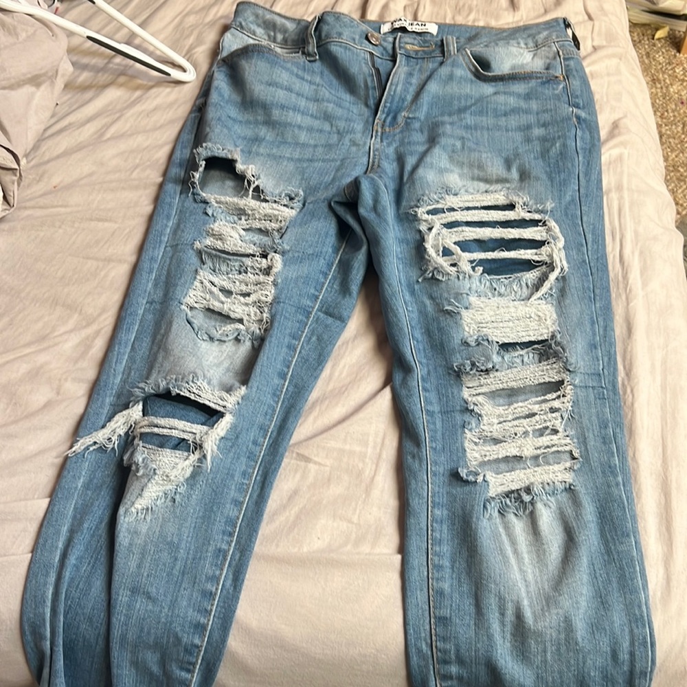 Ripped Jeans Size 7/28